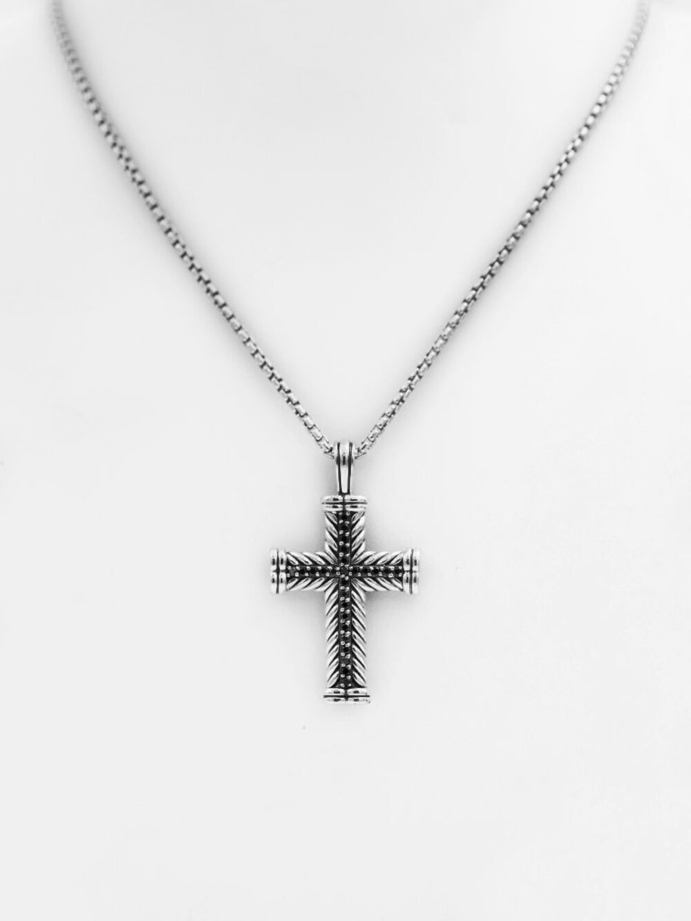 David Yurman 925 Silver Black Diamonds Chevron Cross Pendant Necklace